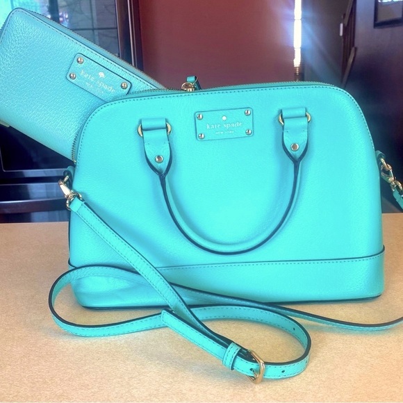 KATE SPADE New York Handbag w/Bonus KATE SPADE New York Wallet, Tiffani Blue,EUC - Picture 1 of 17